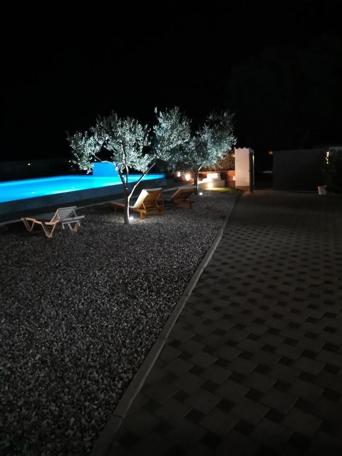 Jacuzi Cottage In The Olive Grove Pula Ngoại thất bức ảnh
