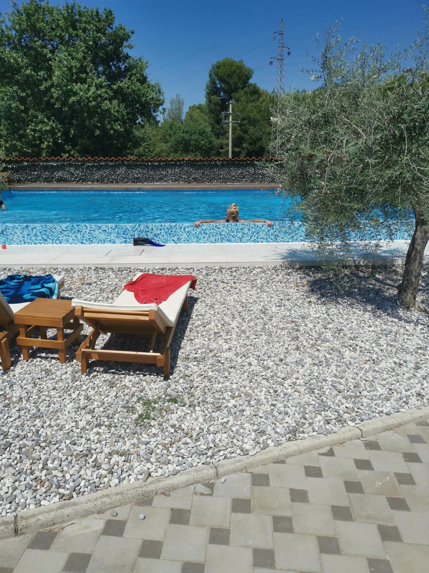 Jacuzi Cottage In The Olive Grove Pula Phòng bức ảnh